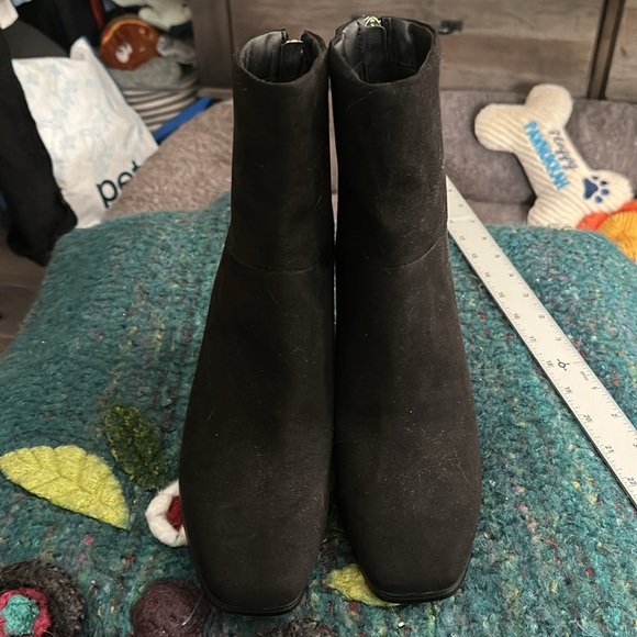 4inch heel ankle boot, suede~ish. - Picture 3 of 4